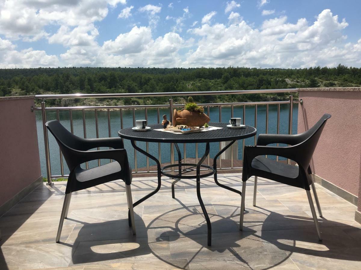 Apartmán Dama Obrovac Exteriér fotografie