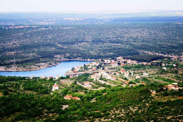 Apartmán Dama Obrovac Exteriér fotografie